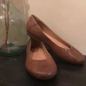 Like new Earth shoes!